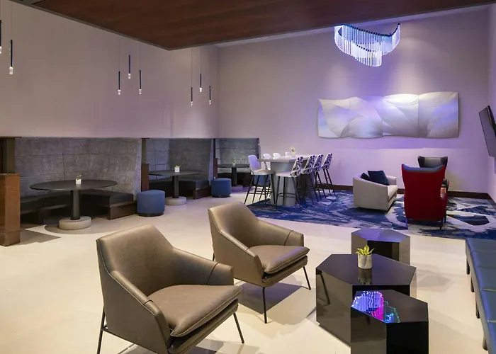 Courtyard By Marriott L.A. Live